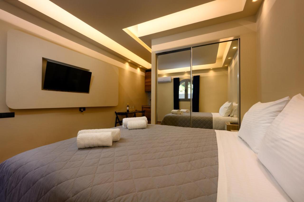 Seven Keys Luxury Suites Achilleion Exterior photo